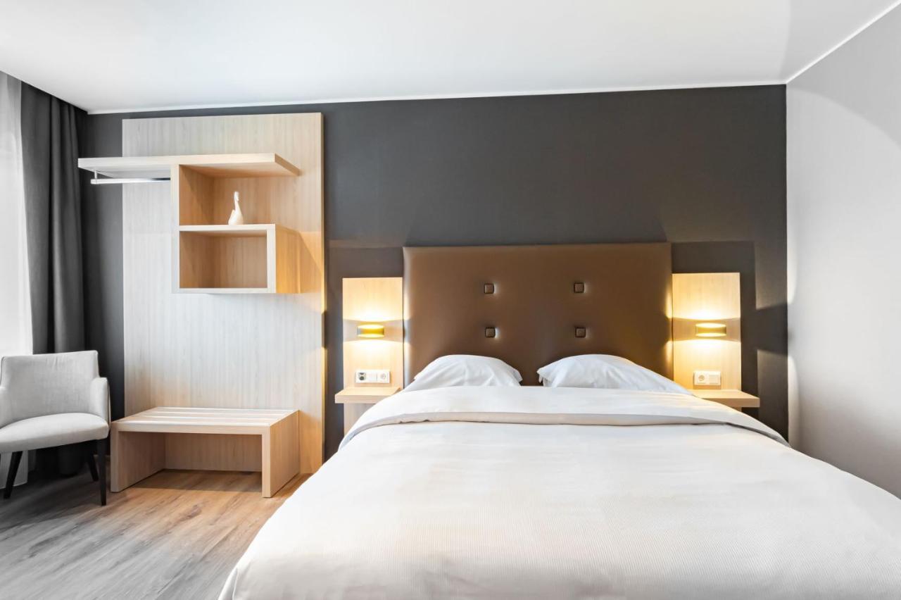 Re'ser Stuff Hotel Roeser